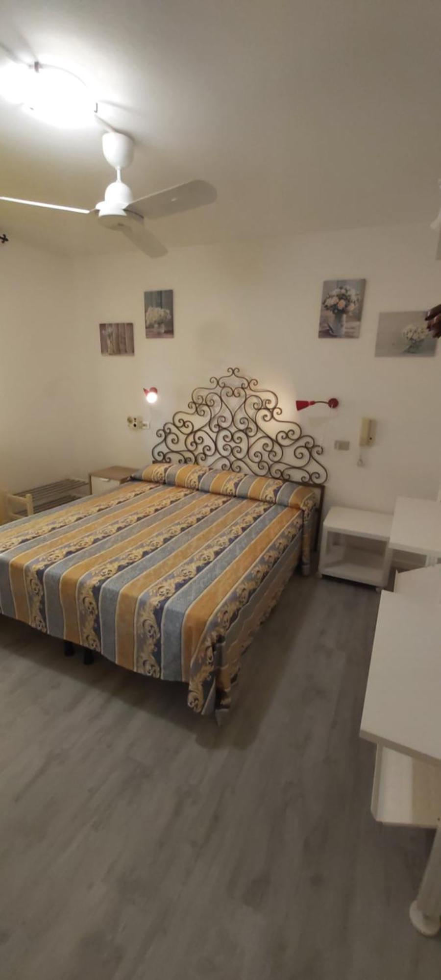 Hotel Casa Popi Malcesine Rum bild