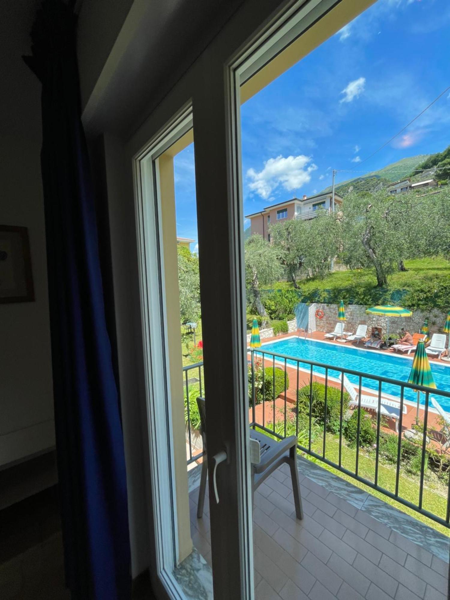 Hotel Casa Popi Malcesine Exteriör bild