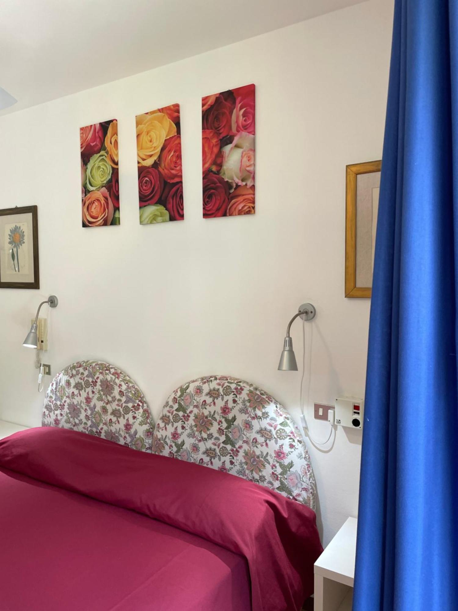 Hotel Casa Popi Malcesine Exteriör bild